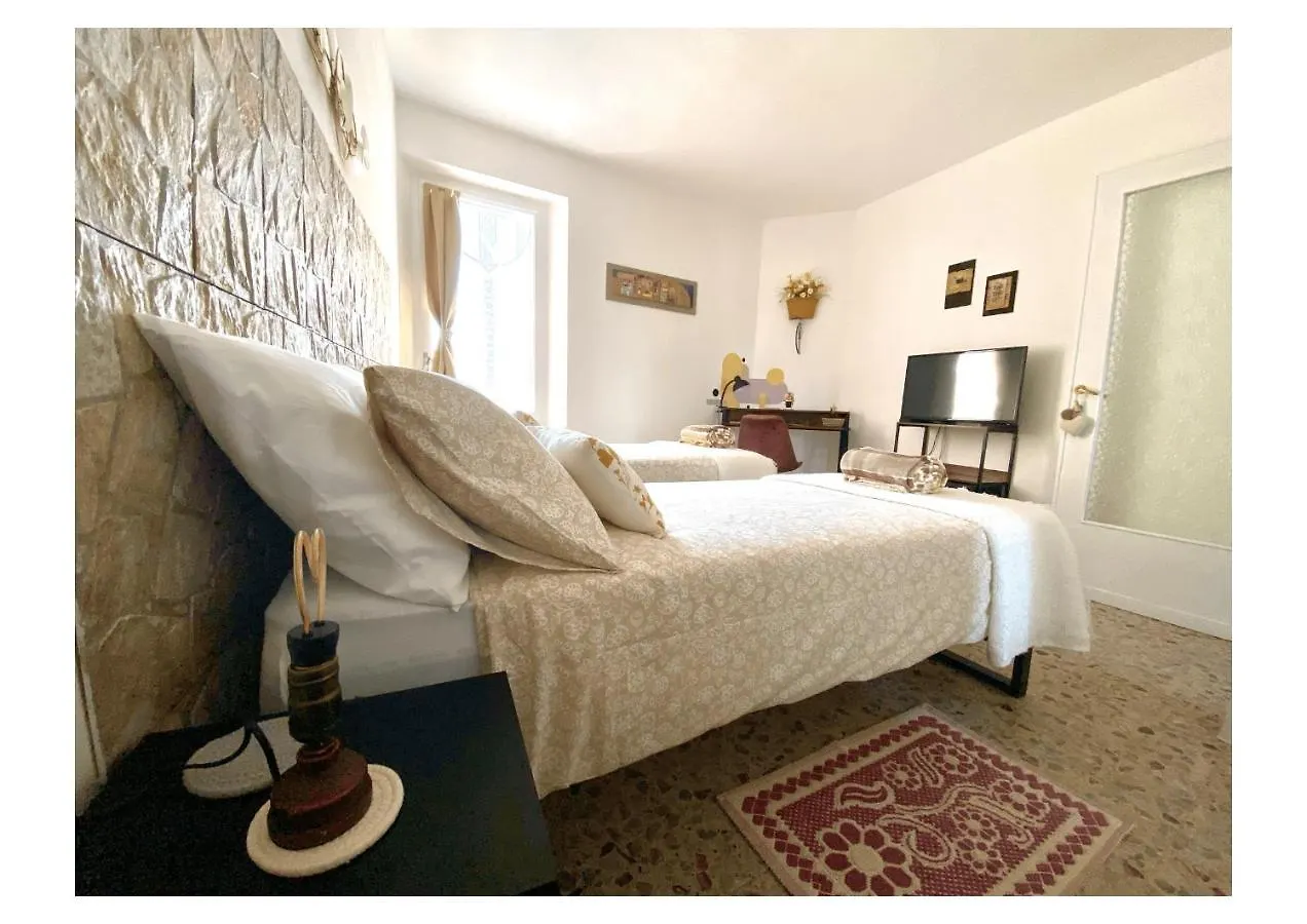 Close Enough Apartman Pisa